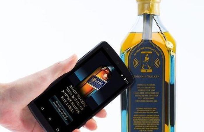Johnny Walker connected packaging